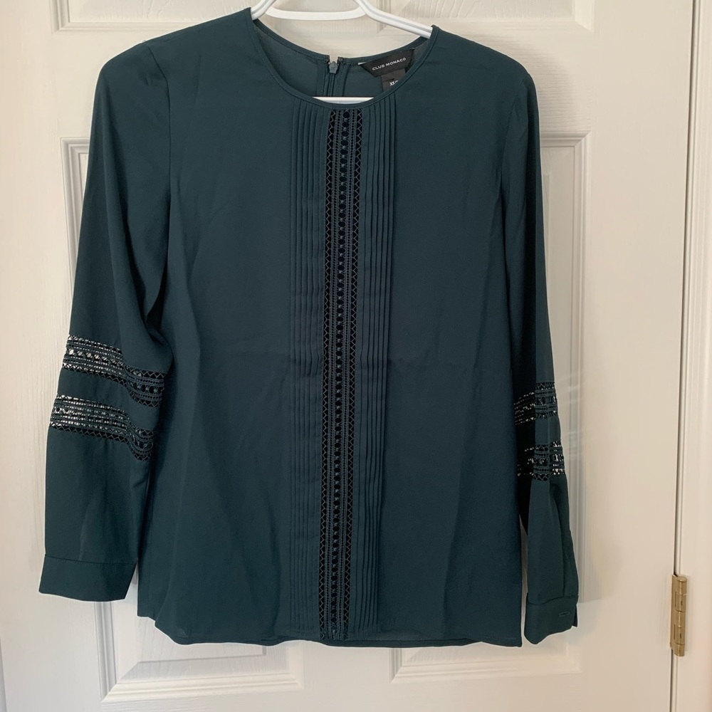 Club Monaco 3/4 sleeve cut out detail blouse XS